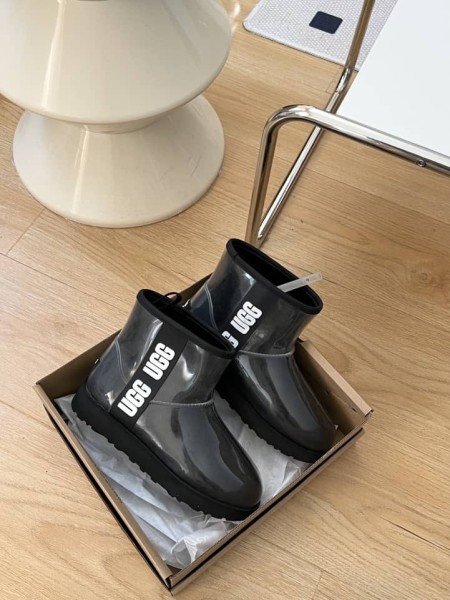 UGG Classic Clear Mini Boot Black (Women's)