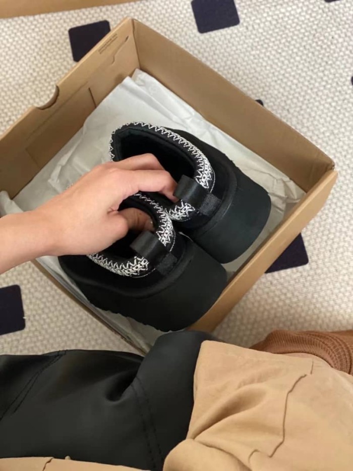 UGG Tazz Slipper Black (Women's)