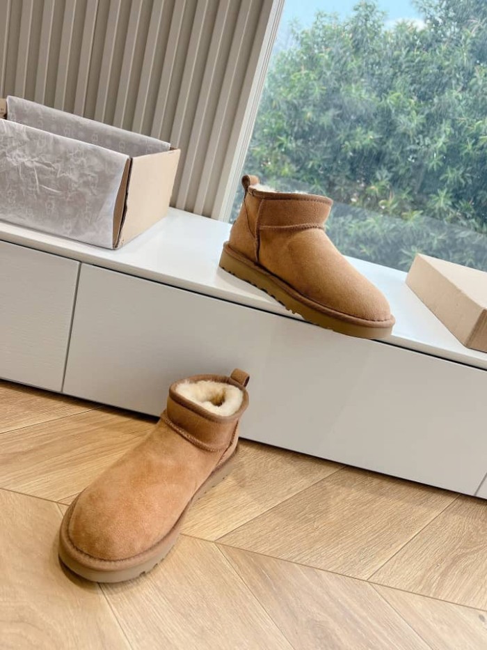 UGG Classic Ultra Mini Boot Chestnut