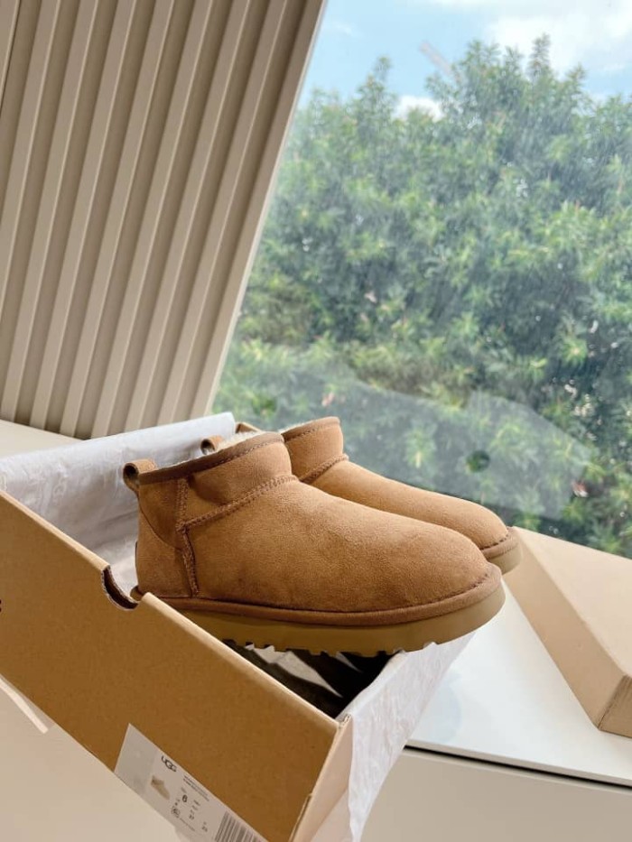 UGG Classic Ultra Mini Boot Chestnut