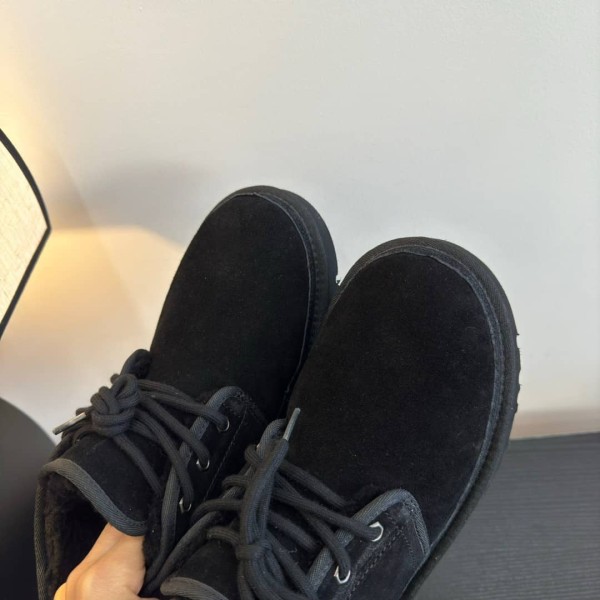 UGG Neumel Boot Black