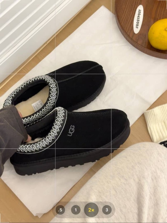 UGG Tasman Slipper Black (Women's)