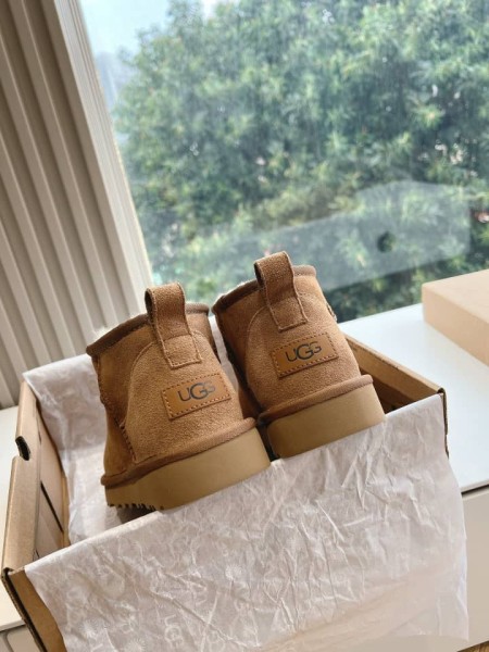UGG Classic Ultra Mini Boot Chestnut