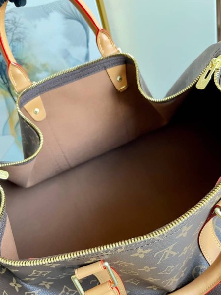 Handbag Louis Vuitton M41414 size 55*31*24 cm