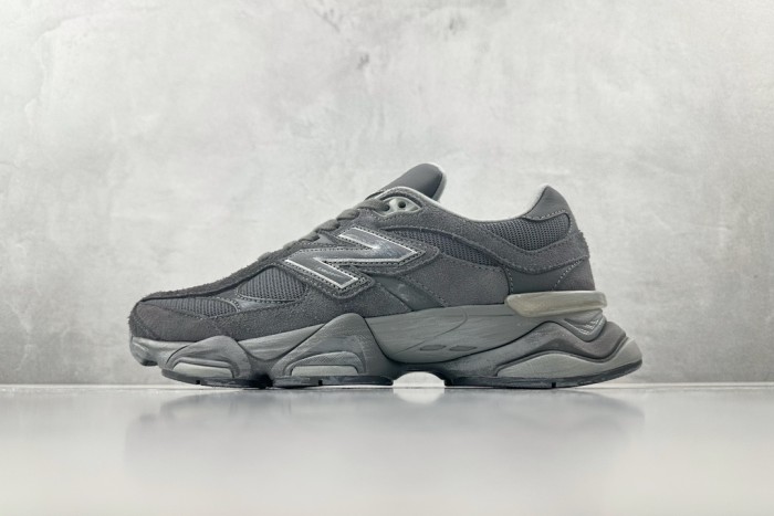 New Balance 9060 Magnet