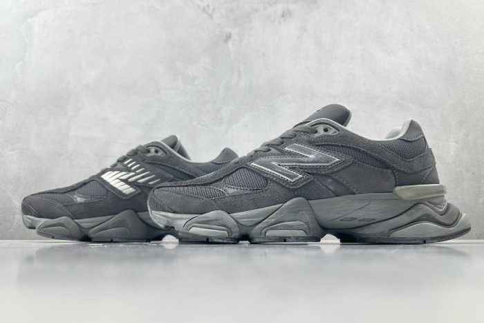 New Balance 9060 Magnet