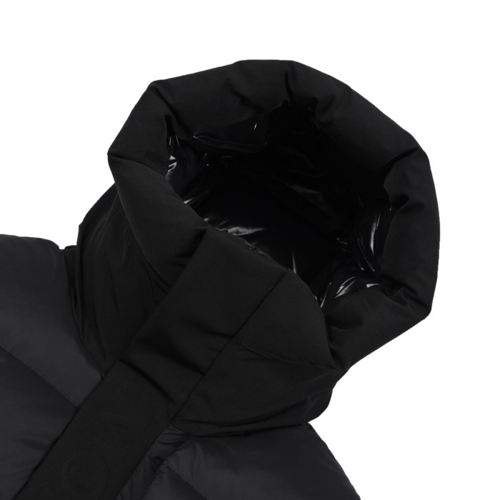 Moncler Logo embossed Padded Jacket