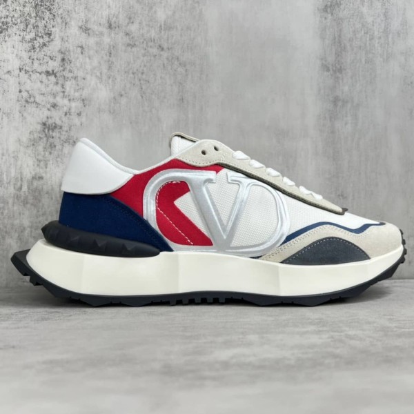 Valentino Garavani Vlogo Pace low-top sneaker in split leather, fabric and calfskin