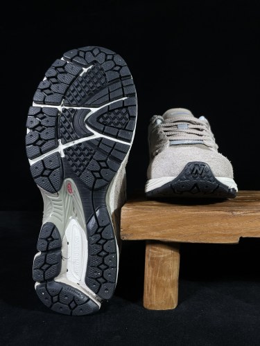 New Balance 2002R Protection Pack Driftwood