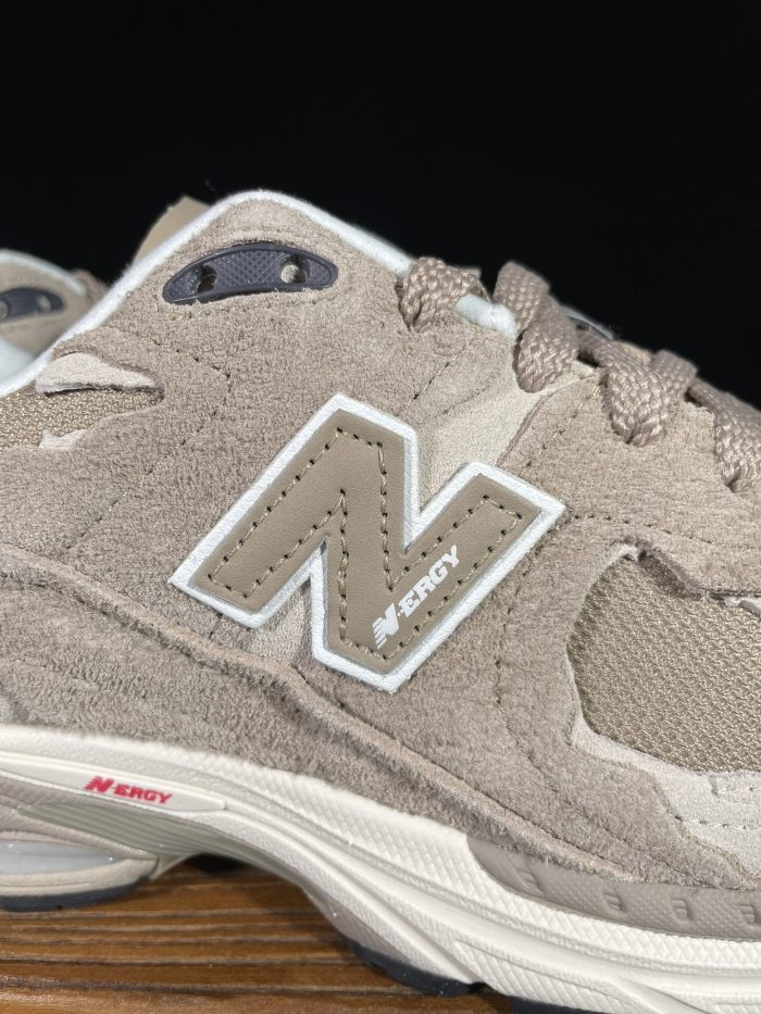 New Balance 2002R Protection Pack Driftwood