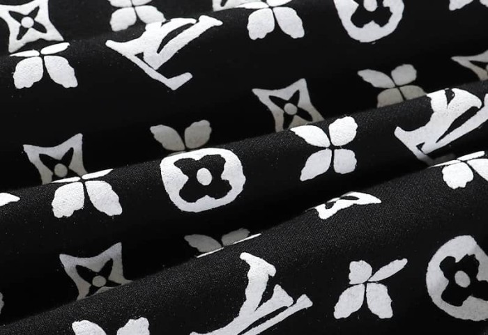 Clothes Louis Vuitton 1330