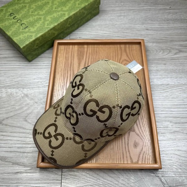 Gucci Jumbo GG Canvas Baseball Hat Camel/Ebony