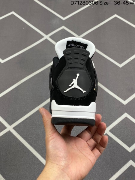 Jordan 4 Retro White Thunder