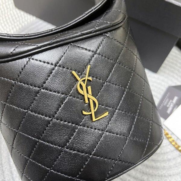 Handbags  SAINT LAURENT 763961 size 19*17*15 cm