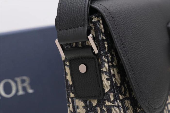 handbags Dior Saddle Messenger Bag Beige and black Dior Oblique jacquard