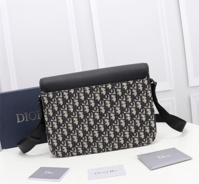 handbags Dior Saddle Messenger Bag Beige and black Dior Oblique jacquard