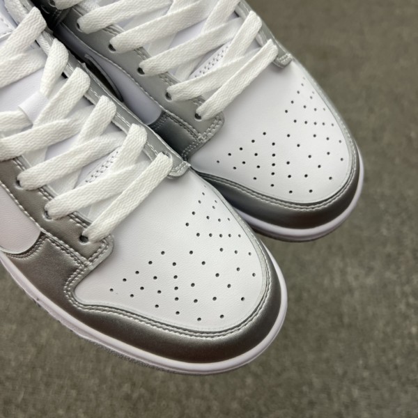 Nike Dunk Low Metallic Silver (Women's)