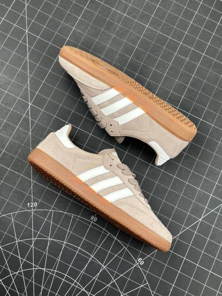 adidas Samba OG Chalky Brown Gum