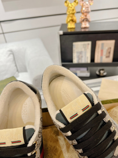 Gucci Screener Beige Ebony