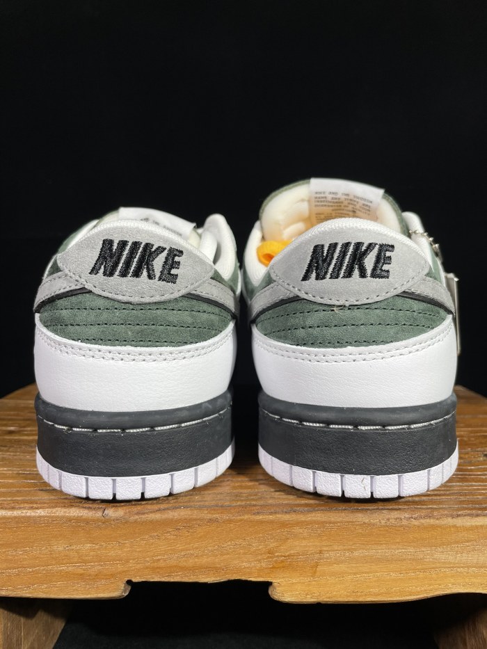 Nike Dunk Low  LF2428-001
