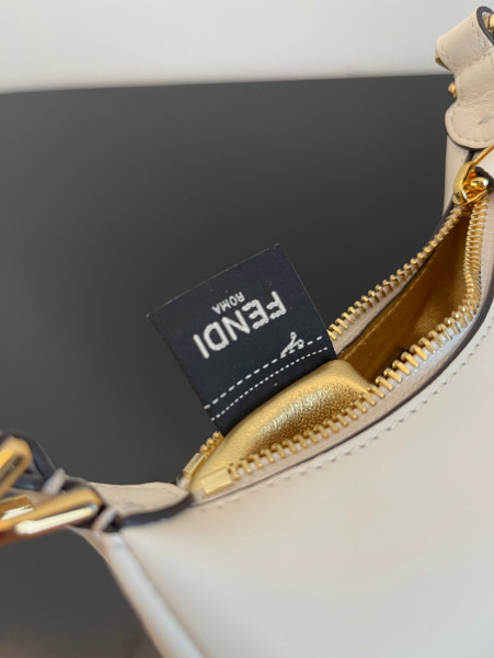 Fendi  size 16.5*14*5cm