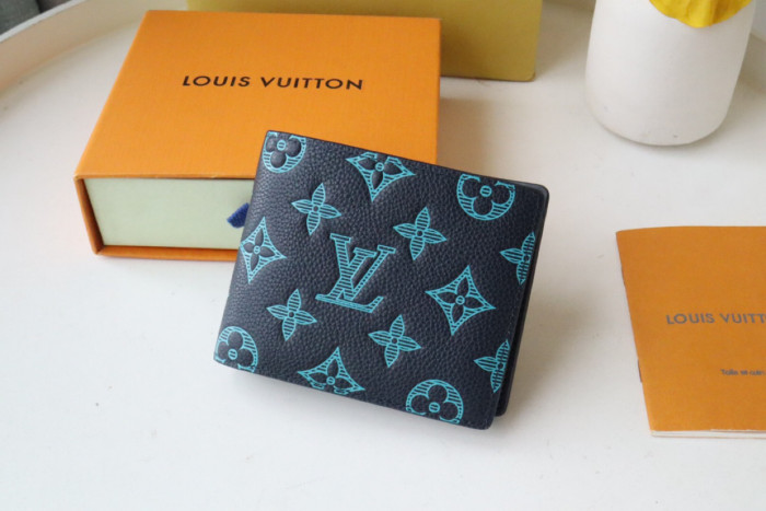 Wallet  Louis Vuittno M82323 size 11.5*1.5.9 cm