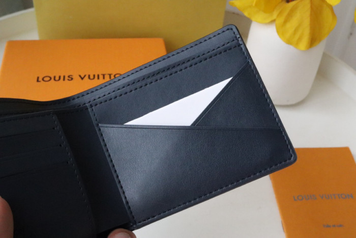 Wallet  Louis Vuittno M82323 size 11.5*1.5.9 cm