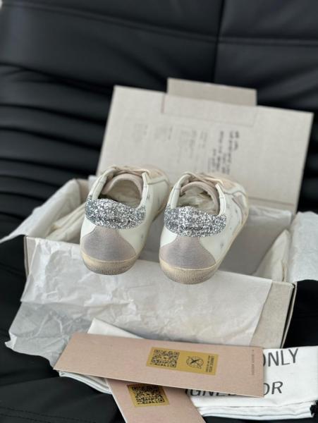 Golden Goose All Super-Star Women's Super-Star with gray star and silver glitter heel tab GWF00102.F004712.10273