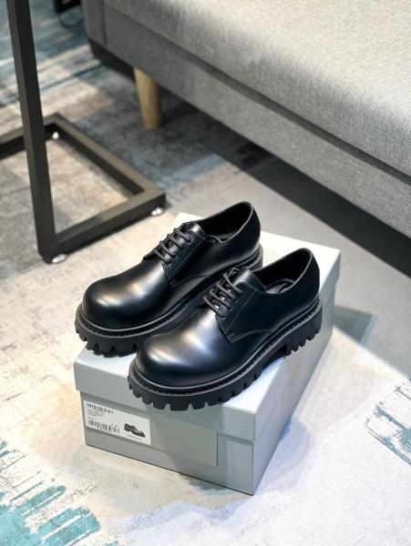 Balenciaga MEN'S SERGENT 20MM DERBY IN BLACK 701393WBD401000