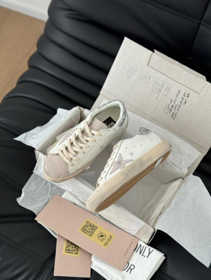 Golden Goose All Super-Star Women's Super-Star with gray star and silver glitter heel tab GWF00102.F004712.10273