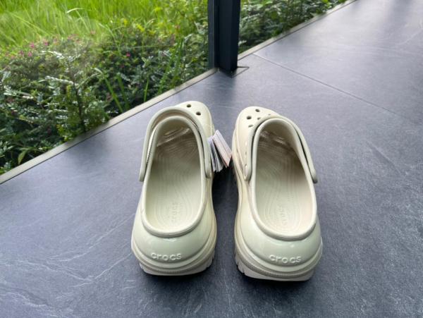 Crocs Mega Crush Clog Bone 207988-2Y2