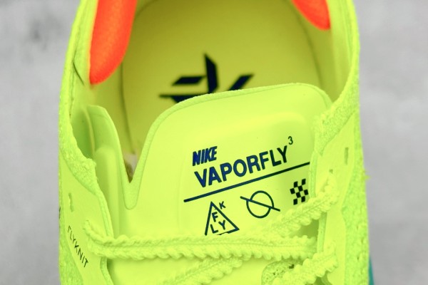 Nike ZoomX Vaporfly 3 Fast Pack