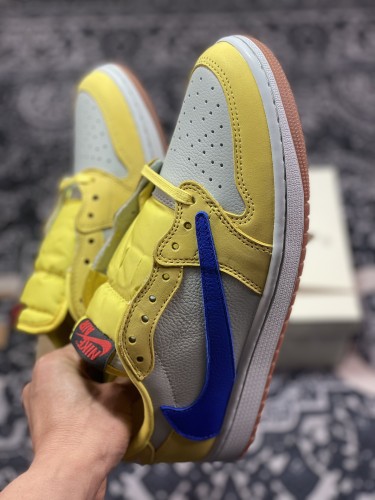 Jordan 1 Retro Low OG SP Travis Scott Canary (W)