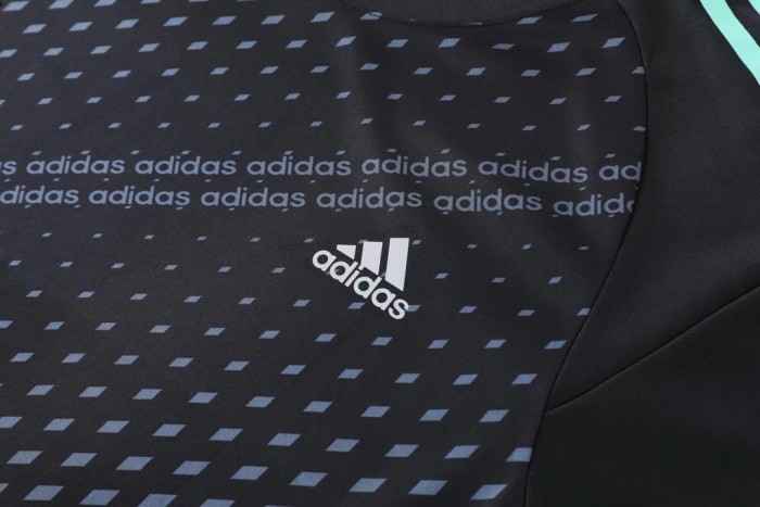 Sportswear adidas 1647