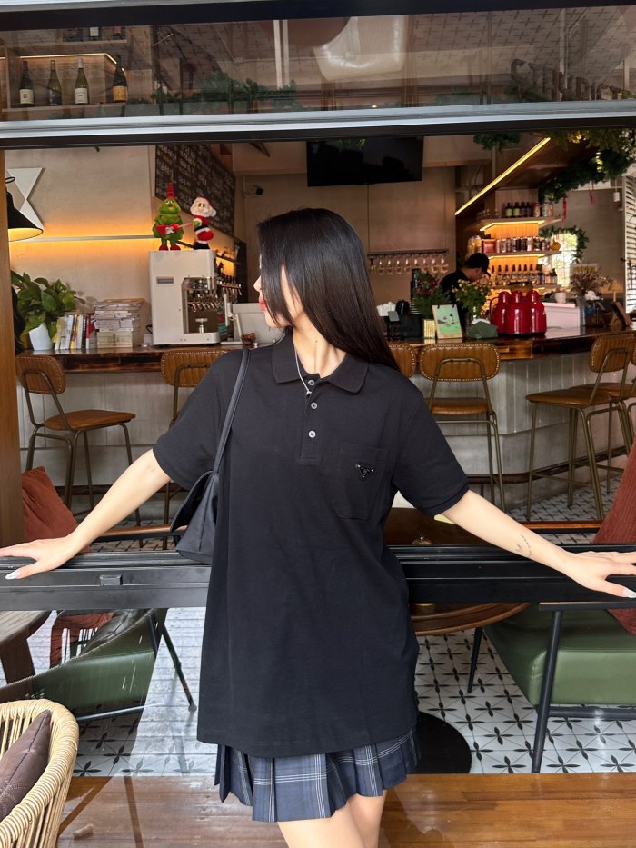 Clothes Prada 20240601-1