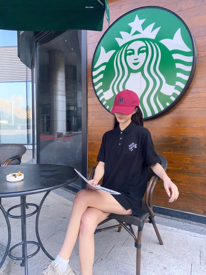  Clothes Louis Vuitton 20240601-11