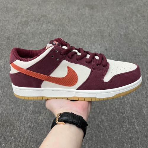 Nike SB Dunk Low Skate Like a Girl