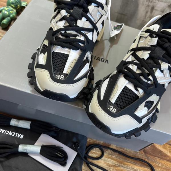 Balenciaga Track Beige Black
