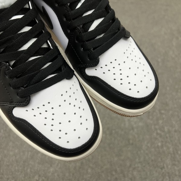 Jordan 1 Retro High OG Latte