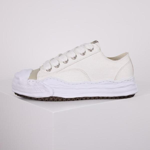 Maison Mihara Yasuhiro Hank OG Sole Nylon Puffer Low White