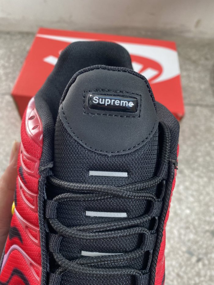 Nike Air Max Plus Supreme University Red
