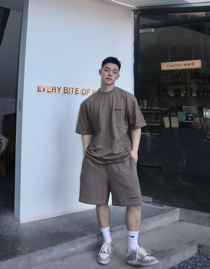  Clothes Balenciaga 20240616-2