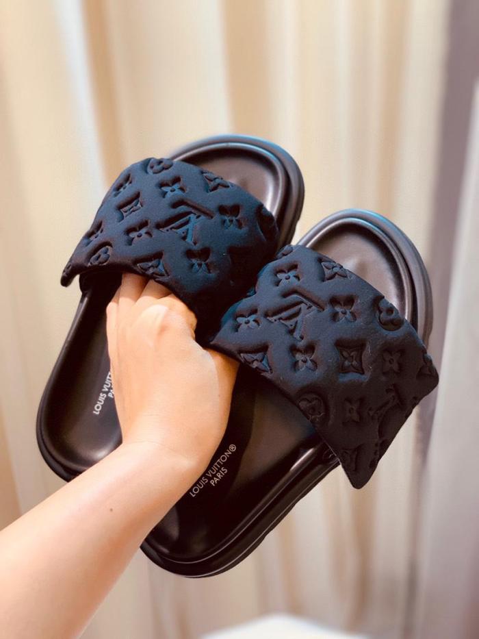 Louis Vuitton POOL PILLOW COMFORT 1AA1EG