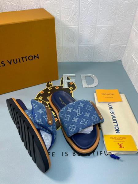 Louis Vuitton PILLOW 1ACJVF