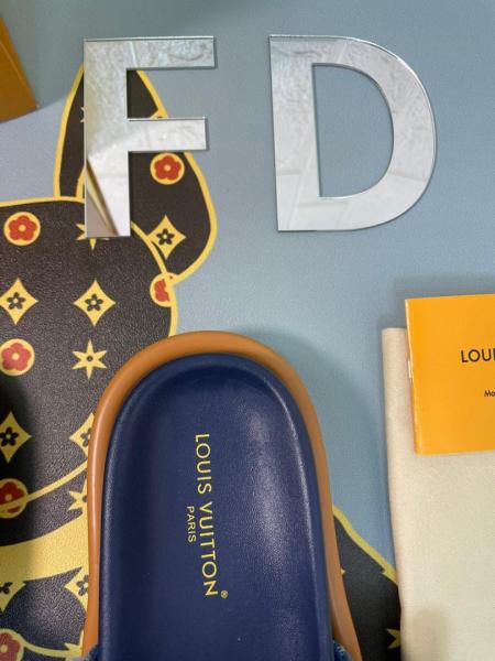 Louis Vuitton PILLOW 1ACJVF