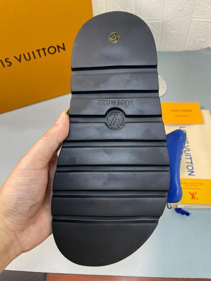 Louis Vuitton PILLOW 1ACJVF