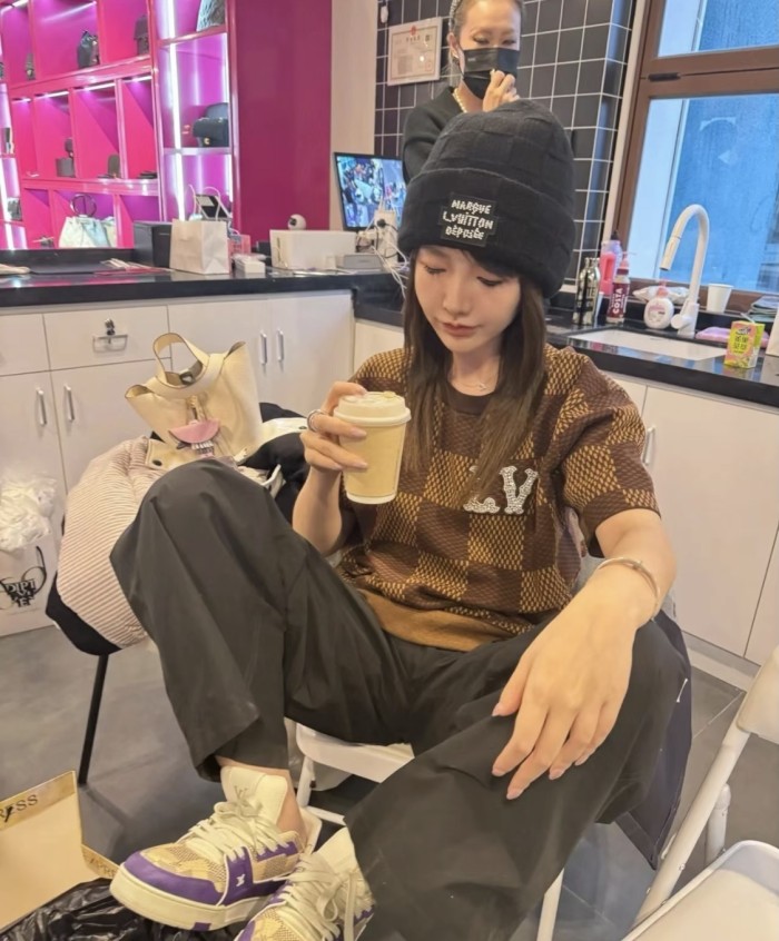  Clothes Louis Vuitton 20240620-1