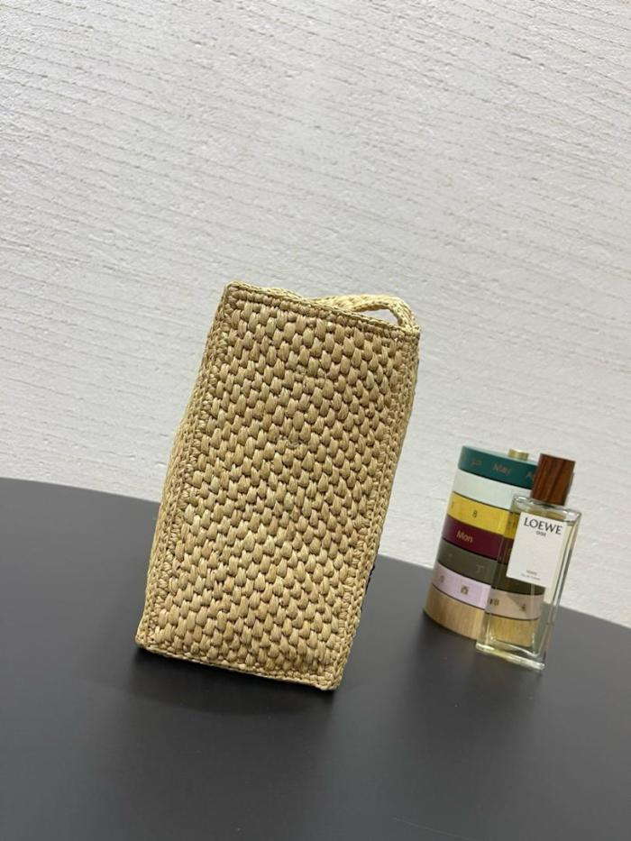 Handbags LOEWE A685B59X03-2123 size 24*11*19.5 cm