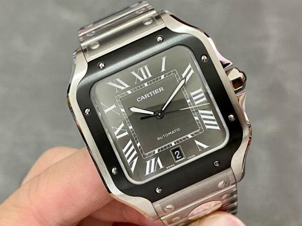 Cartier 2022 pre-owned Santos 39mm