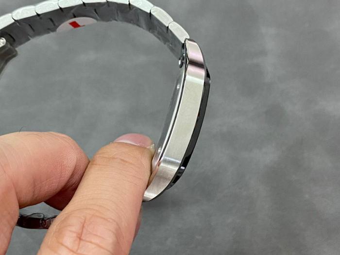 Cartier 2022 pre-owned Santos 39mm